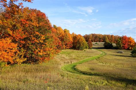 Traverse City Fall Colors: The Most Beautiful Drive through Northern ...