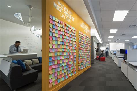 Post-It Wall Outsell.com | 사무실 아이디어, 오피스 용품, 인테리어