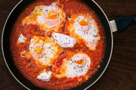 Round Frying Pan With Eggs · Free Stock Photo