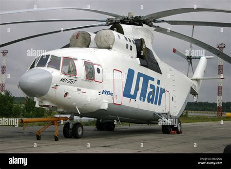 Mil Mi 26 Halo helicopter Stock Photo - Alamy