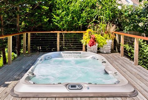 Jacuzzi® Hot Tubs and Spas | Cape Cod Aquatics