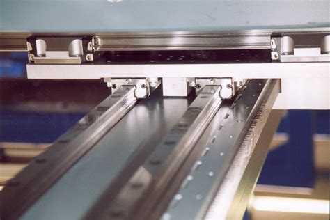 A “Straight” Forward Reference on Linear Guides - JHFOSTER