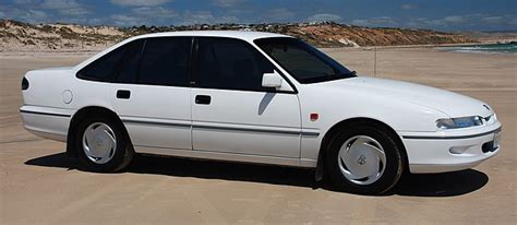 Holden Commodore (VR) - Wikipedia