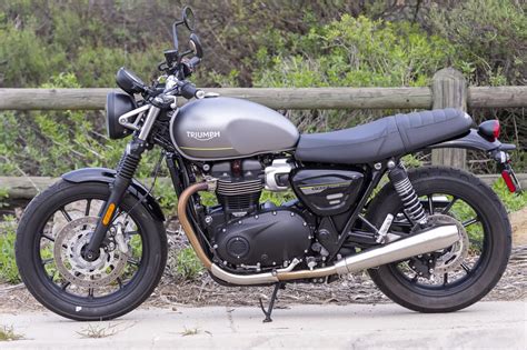 2023 Triumph Speed Twin 900 Review [City and Canyon Tested]