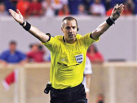 FIFA Referee Mark Geiger - Referee.com