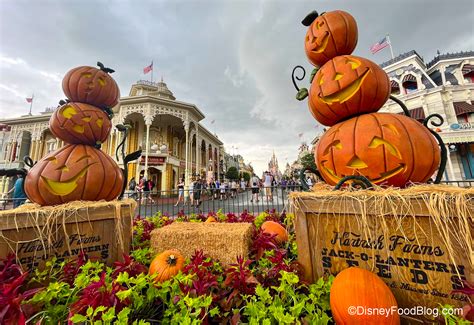 The Tiniest Disney Halloween Decor We’ve Ever Seen - Disney by Mark