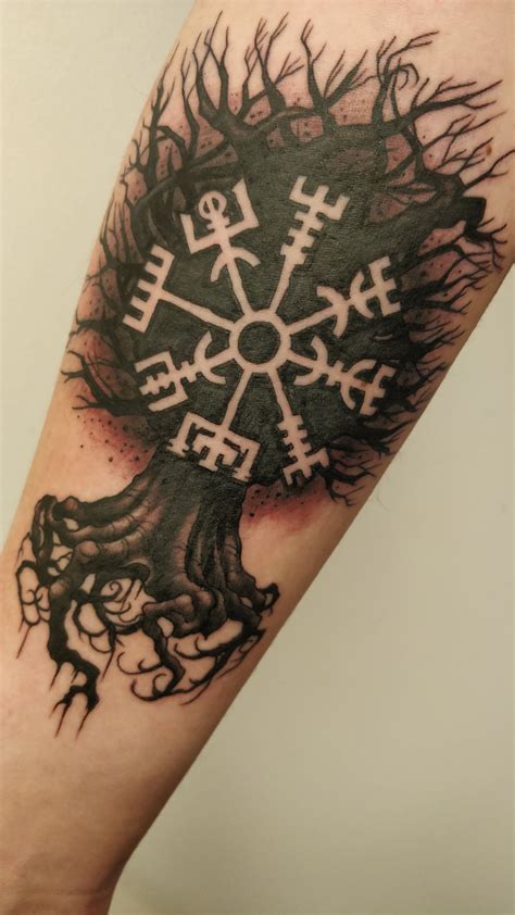 My first tattoo of a Vegvísir in an Yggdrasil by Martin at Lucky 7 ...