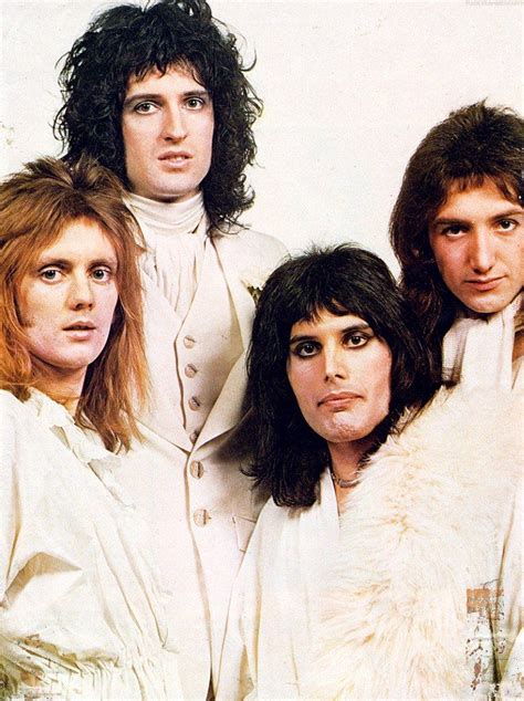 1a. Queen. The 70s. Vol.1 | Queen band, Queen pictures, Queen photos