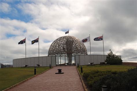 Ian and Sue: Geraldton – HMAS Sydney Memorial