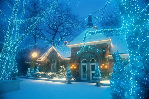 25 Outdoor Christmas Decoration Ideas in Pictures