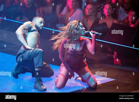 Anitta performs "Envolver" at the MTV Video Music Awards at the ...