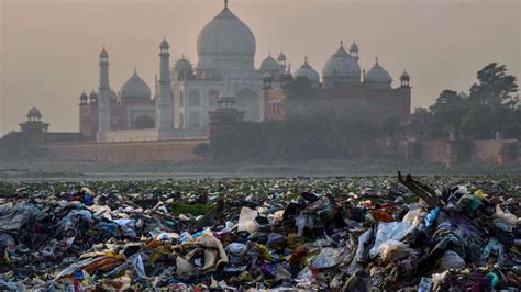 Polluted Yamuna mars Taj Mahal’s beauty, UP govt yet to take measures ...