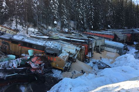 train derailment Field BC | News, Videos & Articles