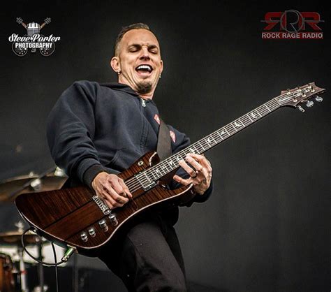 Check out this crazy PRS that Mark Tremonti is rocking! Never seen a ...