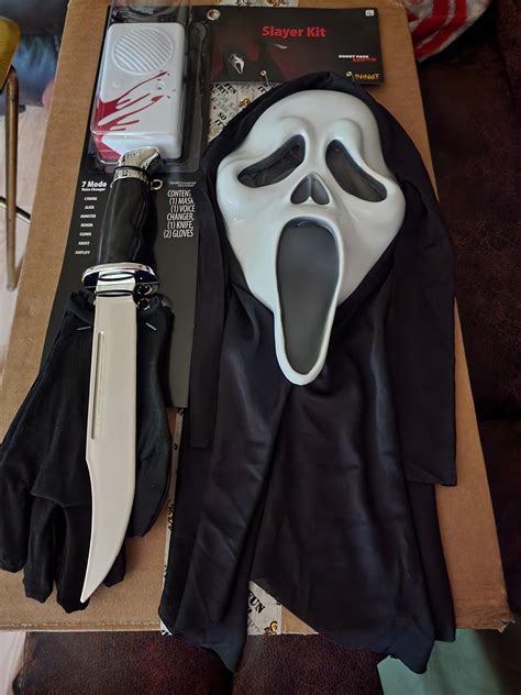 Ghostface costume from Spirit Halloween : r/Scream