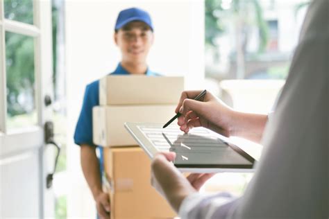 What Can Courier Companies Do for Your Business? - Omnichannel ...