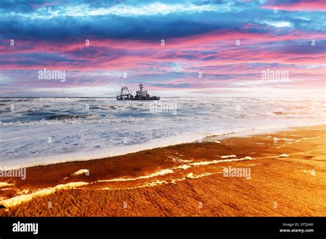 The shipwreck in the Atlantic ocean Stock Photo - Alamy