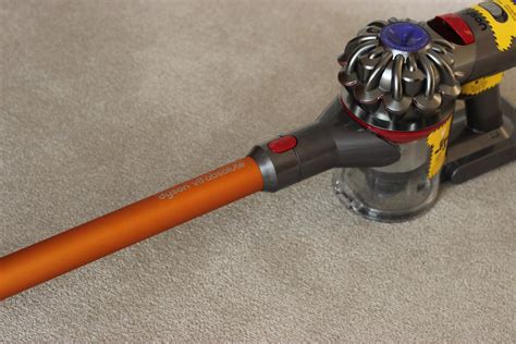 Dyson V8 Absolute - Anoushka Loves