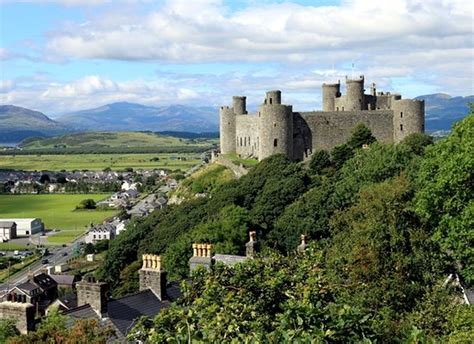 Harlech Castle - 2021 All You Need to Know BEFORE You Go (with Photos ...