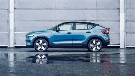 Volvo C40 Recharge electric car now on sale: price and specs revealed ...