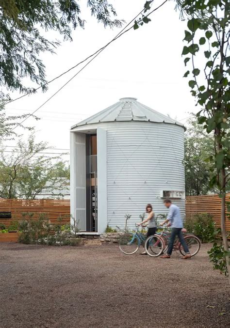 Unloved grain silos converted into homes! | House Hunting