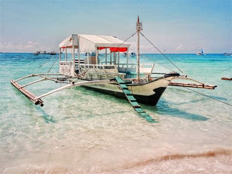 Honda Bay island hopping- What to expect on this must-do tour in ...