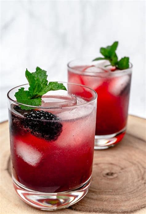 Blackberry Bramble Cocktail Recipe brings the taste of Washington State