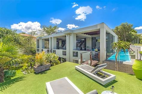 Johannesburg: Villas and Luxury Homes for sale - Prestigious Properties ...