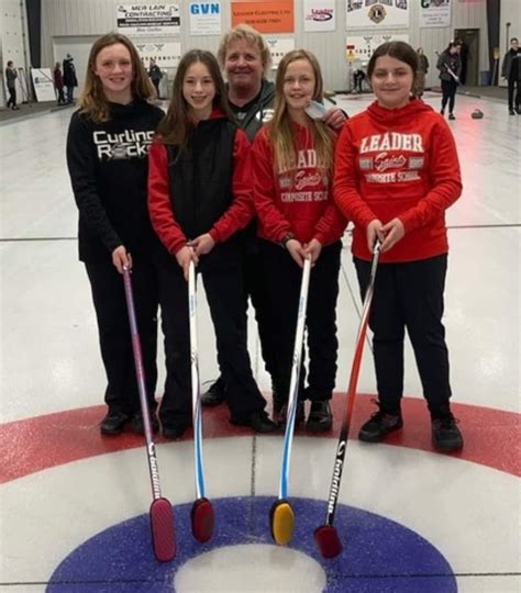 Leader curling team advances to championship — Your West Central Voice