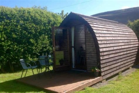 15 Brilliant Glamping in Yorkshire: Pods, Huts and More!