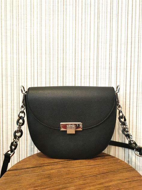 Pedro sling bag, Women's Fashion, Bags & Wallets, Cross-body Bags on ...