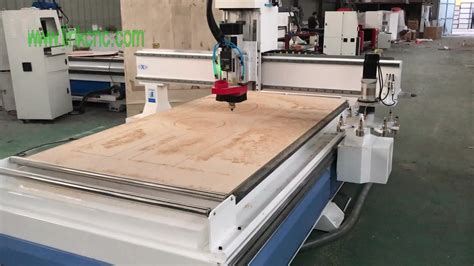 Computer Controller 4*8ft Wood Cutting Machine Wood Door Making Cnc ...