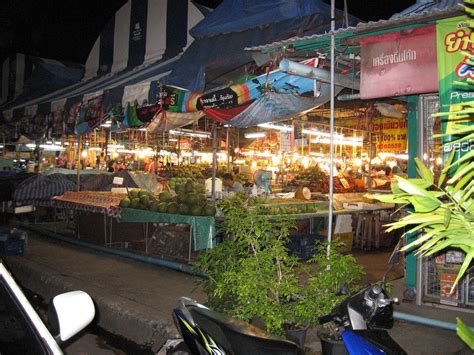 Rayong, Thailand: Rayong City Night Market