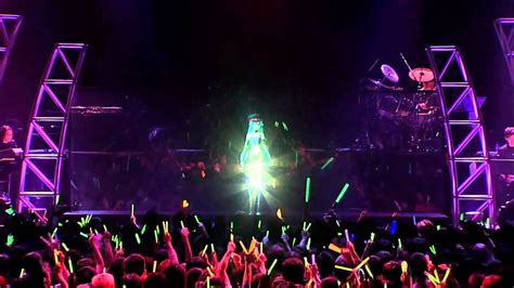 [ Hatsune Miku concert 2010 ] : Moon live in HD - YouTube