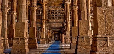 This Jama Masjid Of Ahmedabad Is A Unique Blend Of South Asian ...