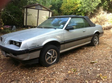 1984 Pontiac J2000 Sunbird LE Convertible 2-Door 1.8L for sale: photos ...