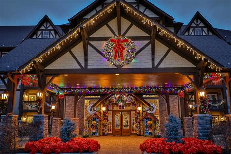 Outside the Hotel | The Inn at Christmas Place - Pigeon Forge, TN