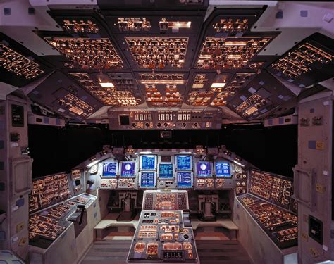 Space Shuttle Columbia Cockpit | National Air and Space Museum