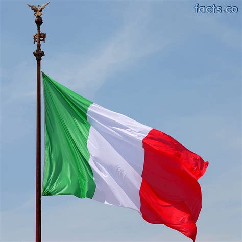 Italy Flag colors - Italy Flag meaning history Art Pictures, Art Images ...