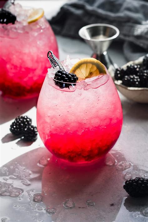 Blackberry Bramble Cocktail Recipe (+ Mocktail!)