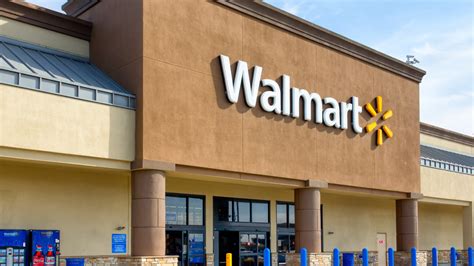 Walmart opens Fulfillment center in Bentonville run by Alphabot ...