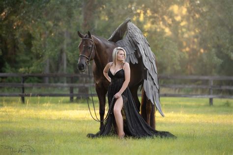 Unique Equestrian Senior Portraits — Fast Horse Photography - St ...