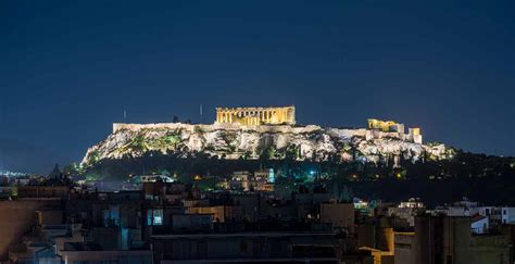 Explore the Beauty of Athens at Night In 2024