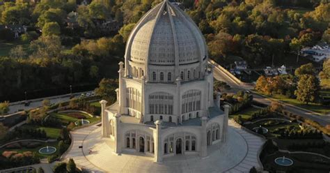 Bahá'í faith teaches the oneness of all world religions - CBS News