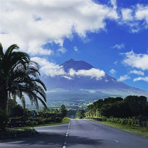 Climbing Mount Pico: Your Ultimate Guide - Wandering with a Dromomaniac