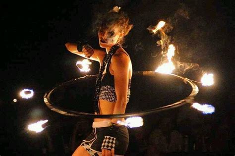 Fire hula hoop | Fire fans, Fire poi, Fire