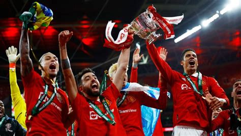 Manchester United win their first trophy since 2017 by beating ...