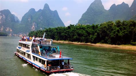 [FunOnTheNet] Fw - Li River Cruise, Guangxi, China in 4K (Ultra HD)