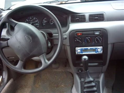 1997 Nissan sentra interior