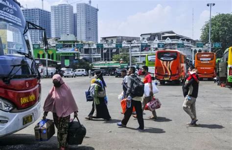 Pakar UGM Sebut Mudik jadi Momen Sosial Politik Masyarakat Indonesia ...